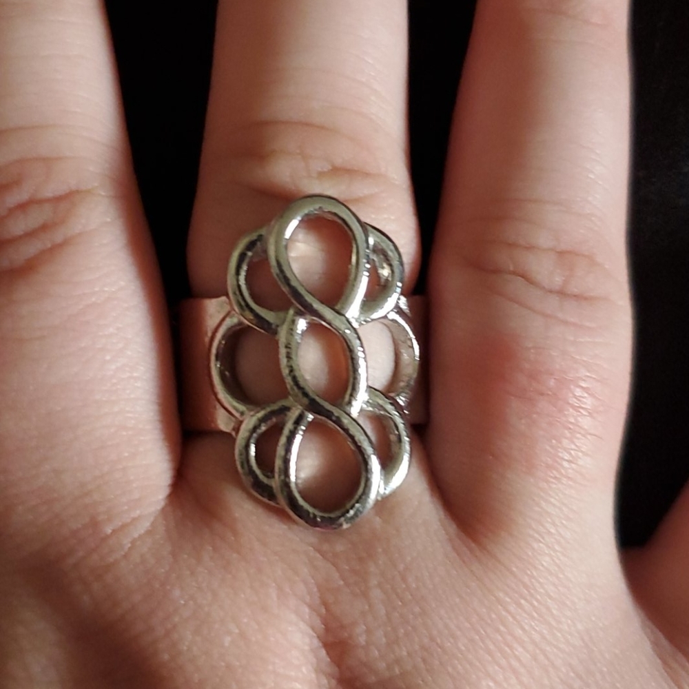 Womans Ring.